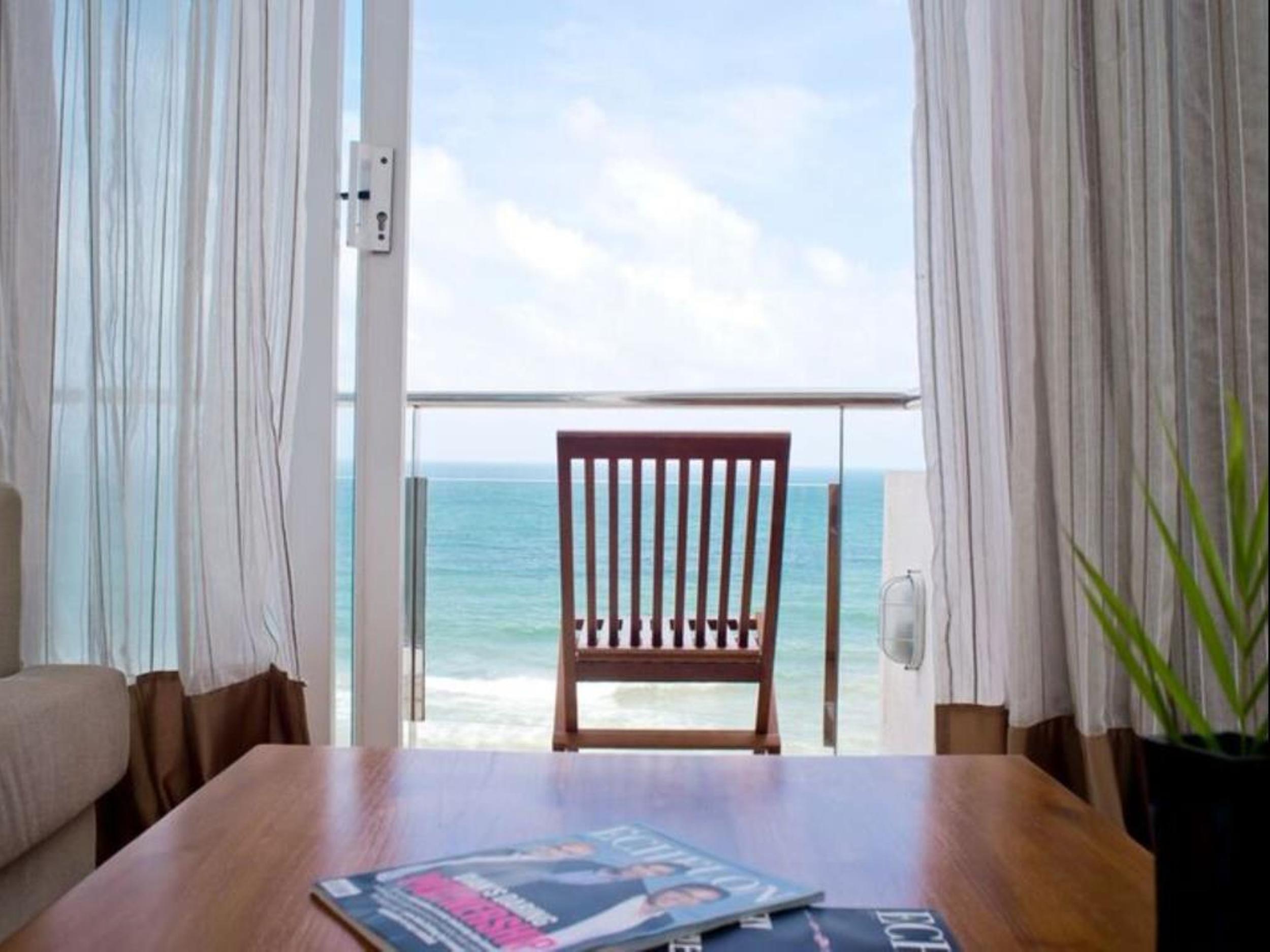 Ocean Edge Suites & Hotel Colombo Exterior foto
